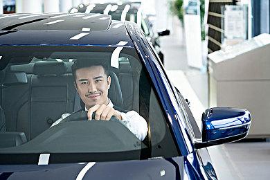 虚幻5第三人称合作射击动作RPG《第一后裔》新预告